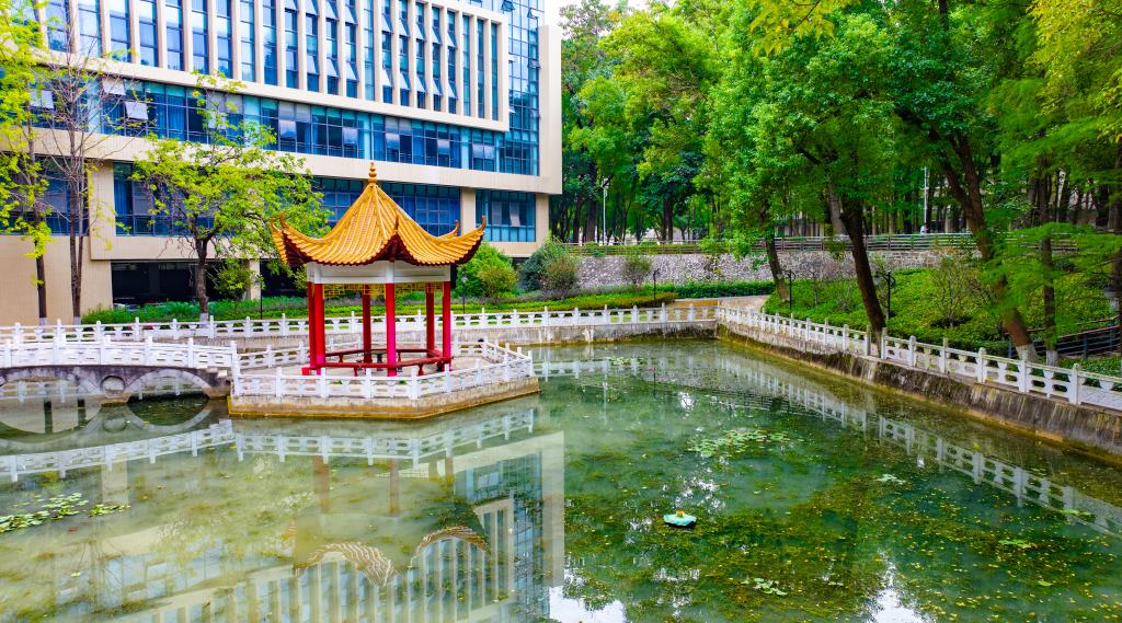 南湖湖心亭